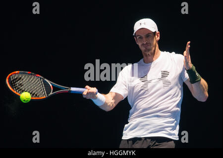 Melbourne, Australia. Decimo gen, 2017. Andy Murray di Gran Bretagna partecipa a una sessione di formazione in anticipo degli Australian Open 2017 a Melbourne Park a Melbourne, Australia. L'Australian Open 2017 si svolgerà a Melbourne Park da Gen 16 al 29 gennaio. © Bai Xue/Xinhua/Alamy Live News Foto Stock