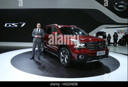 Detroit, STATI UNITI D'AMERICA. Il 9 gennaio, 2017. Della Cina di Guangzhou Automobile gruppo motore (GAC) motore rende il debutto del SUV Trumpchi GS7 durante il 2017 North American International Auto Show (NAIAS) a Detroit, negli Stati Uniti, gennaio 9, 2017. © Wang Ping/Xinhua/Alamy Live News Foto Stock