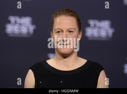 Zurigo, Svizzera. Il 9 gennaio, 2017. Calciatore tedesco Melanie Behringer foto della FIFA giocatori del mondo dell'anno 2016 Gala di Zurigo, Svizzera, 9 gennaio 2017. Foto: Patrick Seeger/dpa/Alamy Live News Foto Stock