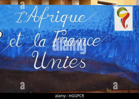 Bamako, in Mali. 9 Gen, 2017. Pochi giorni prima dell'Africa Francia vertice di Bamako (Mali) il 13 e 14 gennaio, la città è in pieno svolgimento e sta cercando di essere pronto a dare il benvenuto a questo ventisettesimo vertice sotto il partenariato, la pace e la comparsa nelle migliori condizioni con una parola d'ordine, la sicurezza. © Le Pictorium/Alamy Live News Foto Stock