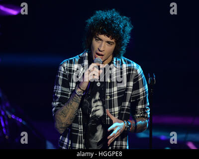 Zurigo, Svizzera. Il 9 gennaio, 2017. Cantante inglese Julian Perretta foto della FIFA giocatori del mondo dell'anno 2016 Gala di Zurigo, Svizzera, 9 gennaio 2017. Foto: Patrick Seeger/dpa/Alamy Live News Foto Stock