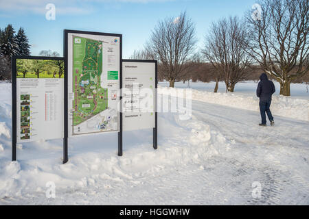 Montreal, CA - 5 Gennaio 2017: Paesaggio Innevato e la mappa del Giardino Botanico Foto Stock