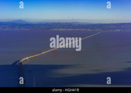 Vista aerea di San Mateo Bridge Bay area di San Francisco, California Foto Stock