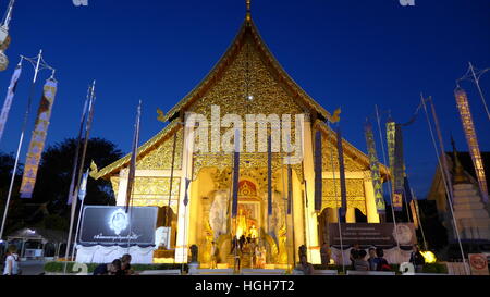 Wat Chedi Luang tempio buddista di Chiang Mai, Thailandia Foto Stock