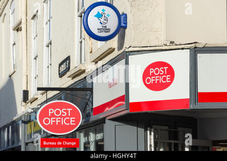 Post Office segno, infinite Street, Salisbury, Wiltshire, Inghilterra, Regno Unito Foto Stock