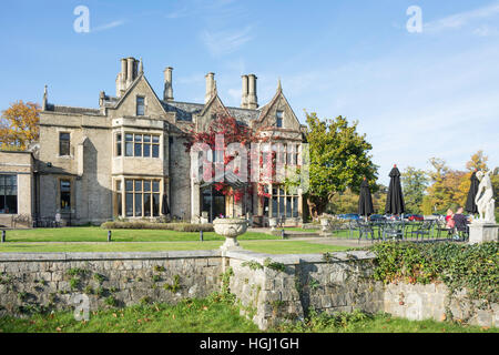 Victorian Manor House a Foxhills Club & Resort, Stonehill Road, Ottershaw, Surrey, England, Regno Unito Foto Stock