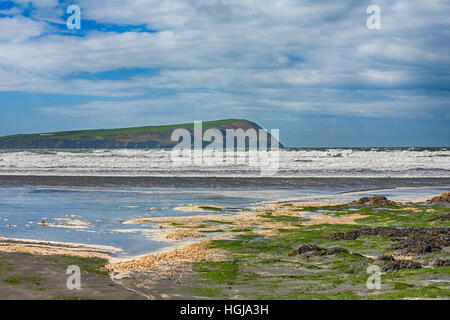 Newport Sands Beach al Pembrokeshire Coast National Park, Galles UK nel mese di maggio - effetto hdr Foto Stock