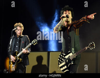 Praga, Repubblica Ceca. Il 22 gennaio, 2017. Billie Joe Armstrong dei Green Day suona presso la Tipsport Arena di Praga, Repubblica ceca, 22 gennaio 2017. Credito: Katerina Sulova/CTK foto/Alamy Live News Foto Stock