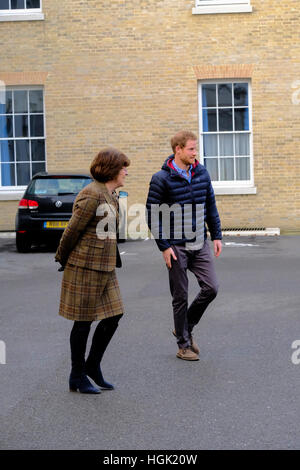 Casa Tedworth Tidworth. 23 gen 2017. Il principe Harry visita AIUTO per gli eroi per saperne di più circa il sostegno offerto ai veterani e forze armate di famiglie che sono alle prese con la loro salute mentale. Questo include un ferite nascoste benessere psicologico servizio. Credito: Paul Chambers/Alamy Live News Foto Stock