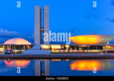 Congresso Nacional (Congresso nazionale) progettato da Oscar Niemeyer, Brasilia Foto Stock