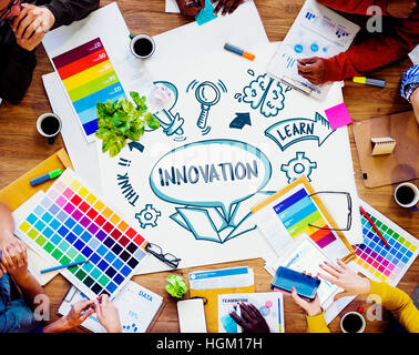 Le idee al di fuori del box schizzo di brainstorming Concept Foto Stock
