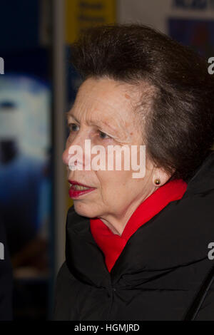 Excel London, Regno Unito. Xi gen, 2017. Anne, la principessa Royal visiti Londra Boat Show a Excel che corre fino al XV Gennaio 2017 © Keith Larby/Alamy Live News Foto Stock