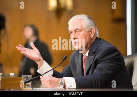 Washington DC, Stati Uniti d'America. Xi gen, 2017. Ray Tillerson testimonia su Capitol Hill a conferma della sua audizione per diventare il Segretario di Stato. Credito: Patsy Lynch/Alamy Live News Foto Stock