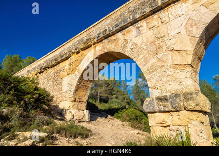 Les Ferreres acquedotto, noto anche come Pont del Diable - Tarragona, Spagna Foto Stock