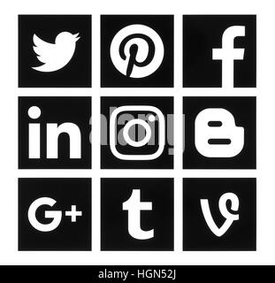Kiev, Ucraina - 10 Ottobre 2016: Raccolta di popolare piazza nero social media logo stampato su carta: Facebook, Twitter, Google Plus, Instagram, P Foto Stock
