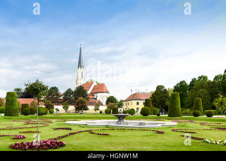 Chiesa parrocchiale maria hietzing vicino al Palazzo di Schonbrunn al primo assedio turco di Vienna, Austria Foto Stock