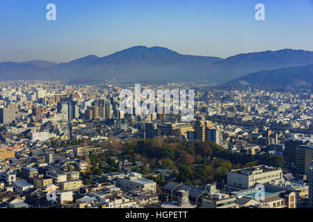 Vista aerea del Palazzo Imperiale di Kyoto e il centro cittadino di Kyoto cityscape sulla Torre di Kyoto, Giappone Foto Stock