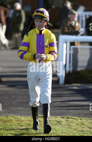 Jockey Leighton Aspell a Ludlow Racecourse. Stampa foto di associazione. Picture Data: lunedì 28 novembre, 2016. Vedere la storia di PA RACING Ludlow. Foto di credito dovrebbe leggere: Nick Potts/PA FILO Foto Stock