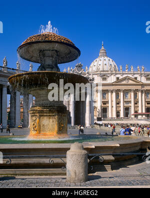 Piazza San Pietro e la Basilica, Vaticano, Roma, Italia Foto Stock