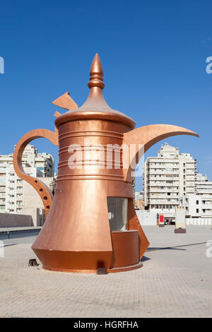 Caffè arabica può booth nella città di Sharjah Foto Stock