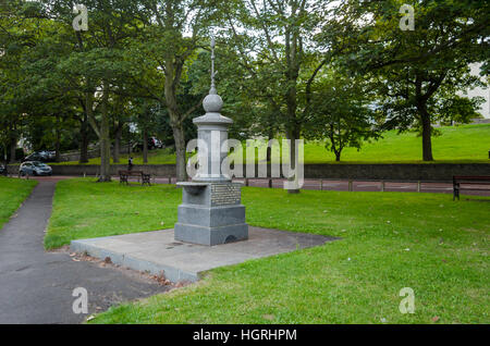 Fontanella presentato nel 1897 per i residenti del Villaggio Whitburn, South Tyneside Foto Stock