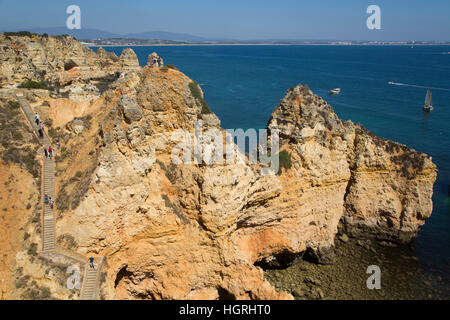 Vista da Ponta da Piedade, Lagos, Algarve, PORTOGALLO Foto Stock