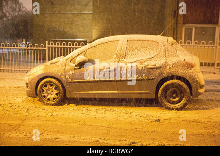 Kent, Regno Unito. Xii gen, 2017. La neve colpisce in South East Kent, Regno Unito. Credito/Glamourstock Alamy Live News Foto Stock