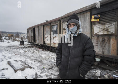 A Belgrado, in Serbia. Il 13 gennaio 2017. migliaia di migranti afghani sono bloccati nella capitale serba, vivono in condizioni disumane con temperature che raggiungono i -20 gradi. © Danilo Balducci/ZUMA filo/Alamy Live News Foto Stock