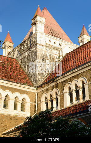 Coloniale condizione fine sviluppo edilizio del fort galle sullo Sri lanka. la fotografia è la presentazione di tutti i santi chiesa torre, sri lanka Foto Stock