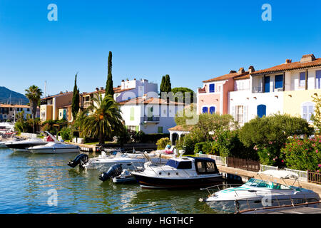 Port Grimaud, a ovest di Saint Tropez, Francia Foto Stock