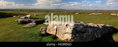 Arbor bassa Henge Stone Circle, nei pressi del villaggio di Monyash nel Parco Nazionale di Peak District, Derbyshire, England, Regno Unito Foto Stock