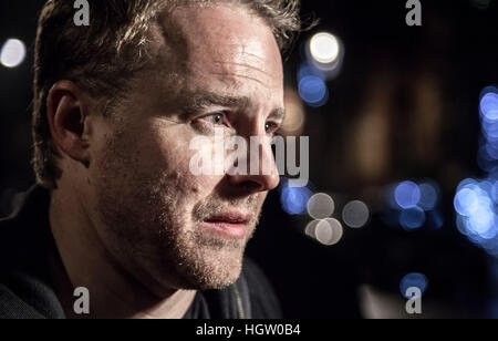 Samuel West, British attore e regista teatrale si unisce la libera Bielorussia ora protestare fuori dall Ambasciata bielorussa in Londra, Regno Unito Foto Stock