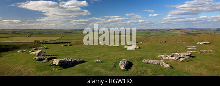 Arbor bassa Henge Stone Circle, nei pressi del villaggio di Monyash nel Parco Nazionale di Peak District, Derbyshire, England, Regno Unito Foto Stock