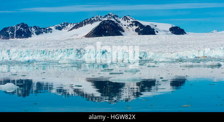 Lilliehook ghiacciaio nel fiordo Lilliehook un ramo del fiordo di croce, Krossfjorden, isola Spitsbergen, arcipelago delle Svalbard, Norvegia Foto Stock