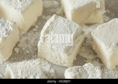 Dolci fatti in casa Square Marshmallows pronto a mangiare Foto Stock