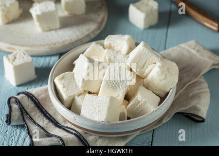 Dolci fatti in casa Square Marshmallows pronto a mangiare Foto Stock