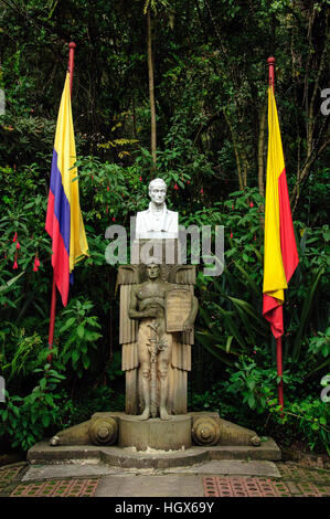 Una statua nel giardino della Quinta de Bolivar, a Bogotà. Foto Stock