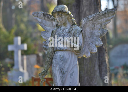 Trauerfigur, Grab, Alter San-Matthaeus-Kirchhof, Schoeneberg, Berlino, Deutschland, Alter San-Matthäus-Kirchhof Foto Stock