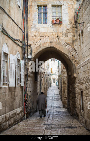 Ebreo per le strade di Gerusalemme, Israele, Medio Oriente Foto Stock