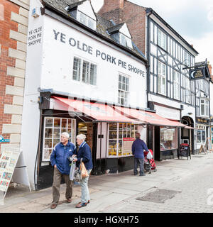 Il famoso Dickinson e Morris shop, Ye Olde pasticcio di maiale Shoppe, melton mowbray, leicestershire, England, Regno Unito Foto Stock