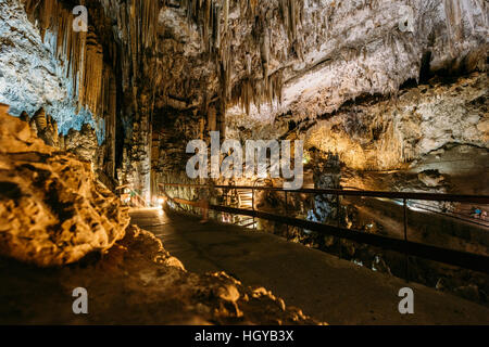 Cuevas de Nerja - Grotte in Spagna. Famoso monumento naturale. Foto Stock