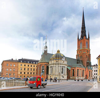 Stoccolma, Svezia - Agosto 12, 2013: Chiesa di Riddarholmen torre a Stoccolma, Svezia. La sua sepoltura chiesa dei monarchi svedese fin dal 1632 Foto Stock