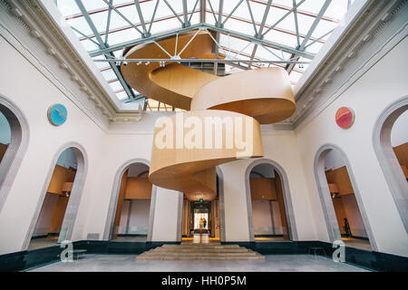Scalinata a spirale Frank Gehry all'interno di galleria d'arte ontario Foto Stock