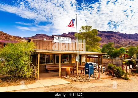 Oatman ci storico Ufficio Postale di Oatman, Arizona, Stati Uniti. L'immagine colorata mostra l ufficio postale situato sul famoso tracciato autostradale 66 Foto Stock