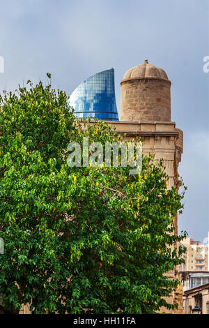 La città vecchia. Vista panoramica di Baku, capitale dell'Azerbaigian. Foto Stock