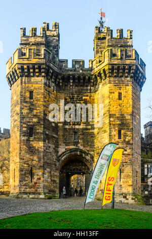 John O'Gaunt's Gate a Lancaster Castle in Lancaster Lancashire Inghilterra Foto Stock