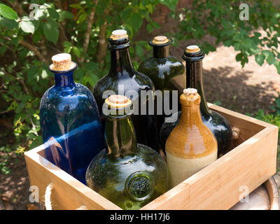 Bottiglie in giardino di Mount Vernon George Washington Home sulle rive del fiume Potomac USA Foto Stock