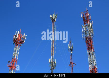 4G sito di cella, Telecom della torre radio o telefono mobile della stazione di base Foto Stock