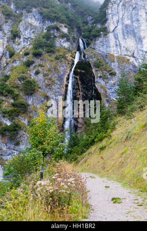 Cascata in Maurach sul lago Achensee Foto Stock