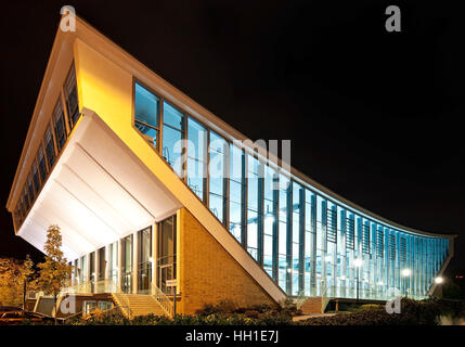 Stadtbad Schwimmoper, il complesso di piscine, Wuppertal, Bergisches Land, Nord Reno-Westfalia, Germania Foto Stock
